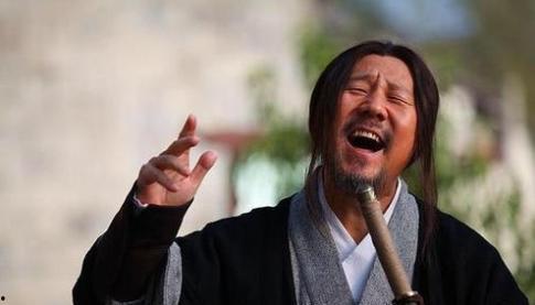 腾格尔吃瓜搞笑,演绎草原版“瓜王”